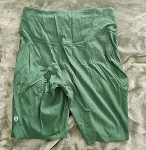 lululemon athletica Green Women Shorts